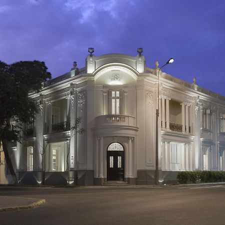 Hotel B Lima Luaran gambar